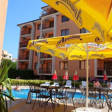Gardenia Apartments Primorsko Buitenkant foto