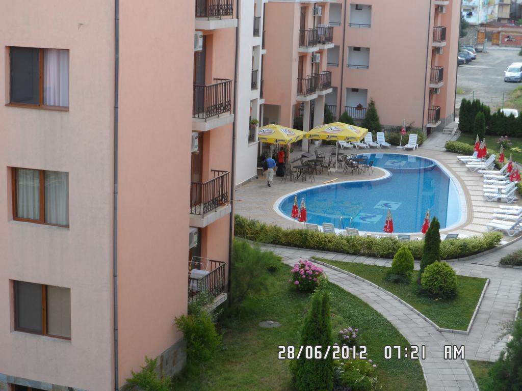Gardenia Apartments Primorsko Buitenkant foto