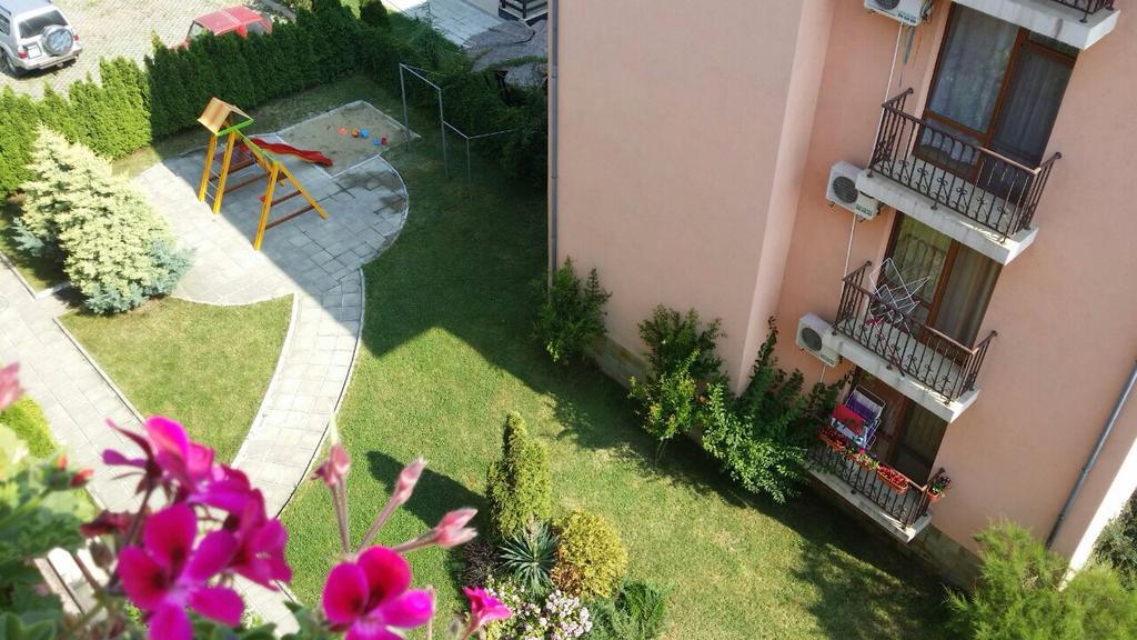 Gardenia Apartments Primorsko Buitenkant foto