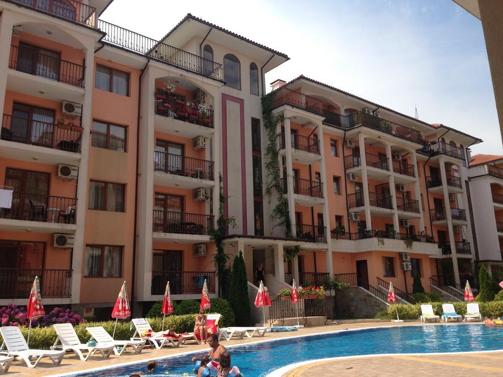 Gardenia Apartments Primorsko Buitenkant foto