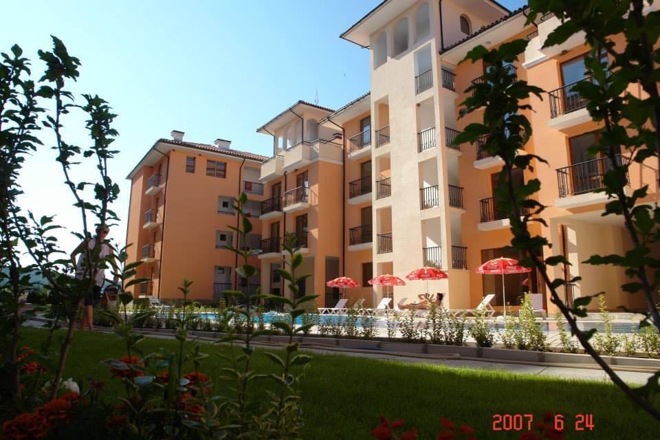 Gardenia Apartments Primorsko Buitenkant foto